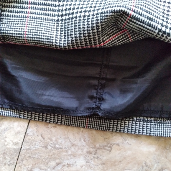 Topshop Wool blend plaid mini skirt, size 6 - Picture 6 of 8